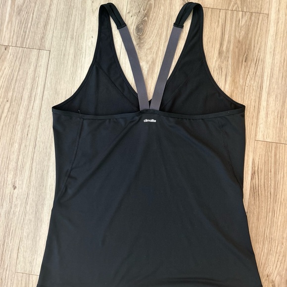 Adidas black workout tank - Picture 2 of 2